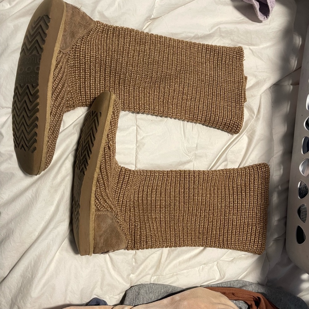 Cableknit uggs size 9 woman